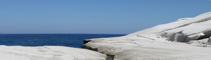 cropped-cropped-milos-sarakiniko-strand-vakantie-griekenland.jpg