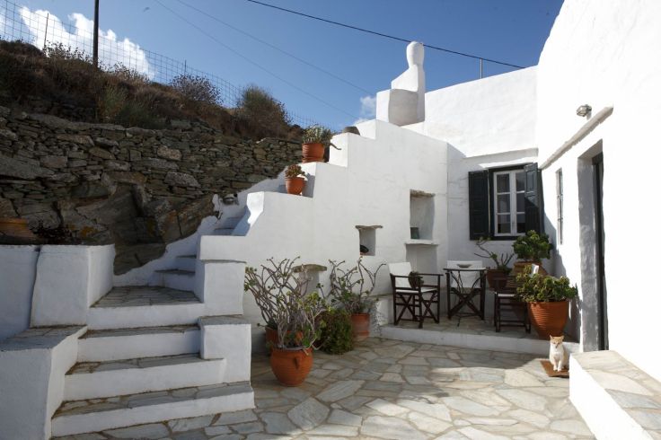 villa-vrissi-apollonia-sifnos-zonvakantie strand zee appartement