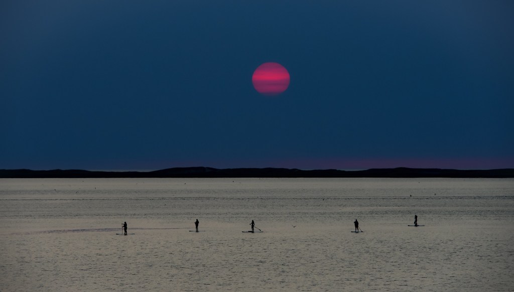 stand-up-paddle-suppen op vakantie in Griekenland