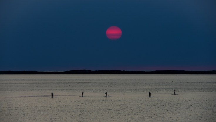 stand-up-paddle-suppen op vakantie in Griekenland
