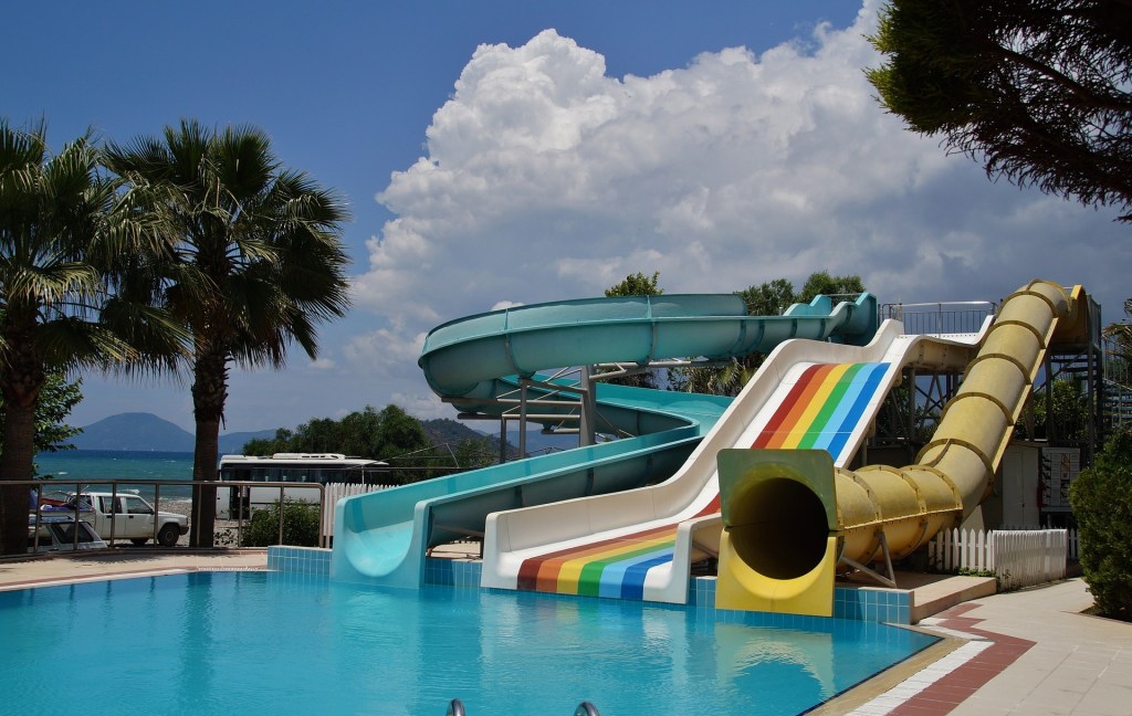 waterpark Griekenland aquapark met glijbanen 2